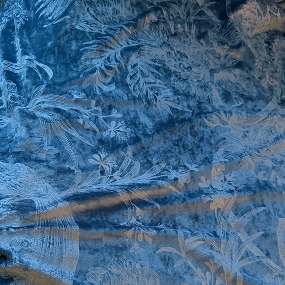 Christian Siriano Blue Velvet Floral Bird Curtains Set of 8 Panels 38” W x 84” L - Picture 6 of 14